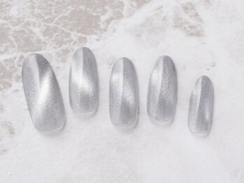 リーナ(LiNA Beauty Garden)/マグネットネイル