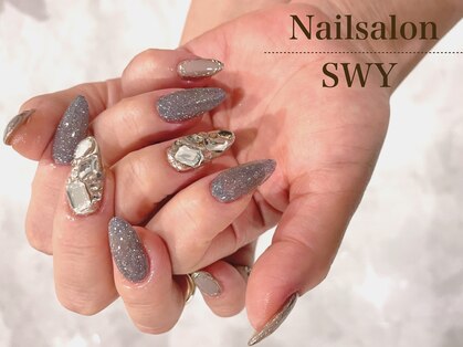 スワイ(SWY)の写真