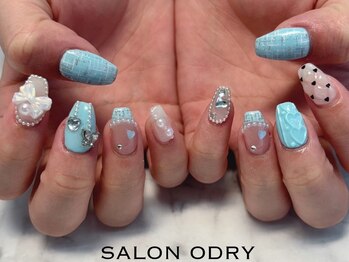 サロン オードリー 名駅店の写真/《ワンランク上の仕上がり》高い技術力&デザイン性にあなたも虜!周りと差がつく指先へと導きます*