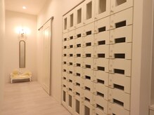 アンヨガスタジオ(Ann Yoga Studio)/個別収納が可能な靴箱もご用意♪