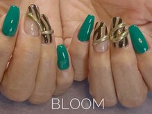 おとなかわいいネイルです☆