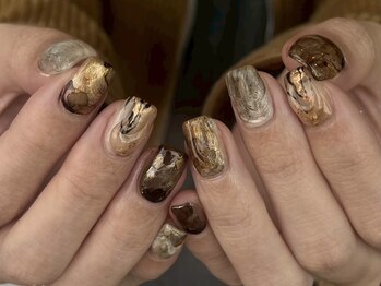 ステイシーネイル(stay she Nail)の写真/【新規★オーダーメイド¥8980】トレンドデザインでイマっぽいこなれ感を♪資格所持ネイリストの最旬アート!