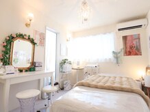 ユイットブランシュ(HUIT blanche)