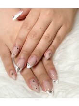 フレンチネイルデザイン