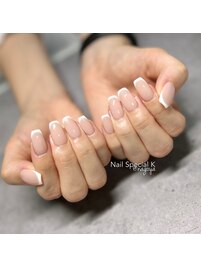 フレンチネイル