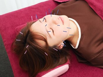 ふわりはり灸整体院の写真/【リラックスと美肌のダブル効果◎】デコルテ・肩コリケアで血行促進、ほうれい線＆たるみ改善♪