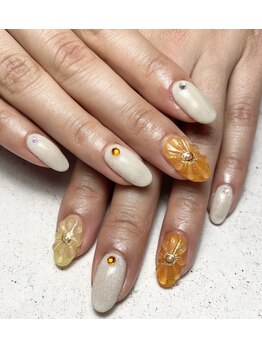 ヘアーアンドネイル ルシア(Hair&Nail Lucia)/夏っぽくお花をいれました！！