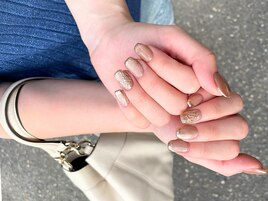 Hand.. glamorous