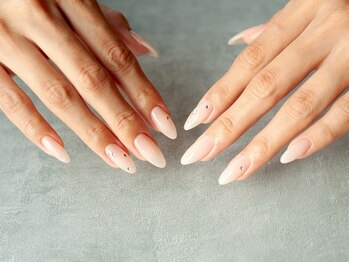 レミア 横須賀中央(REMIA)の写真/【パラジェル取扱サロン】初回オフ無料！シンプル～上品モテカワまで幅広いデザインをご用意◎