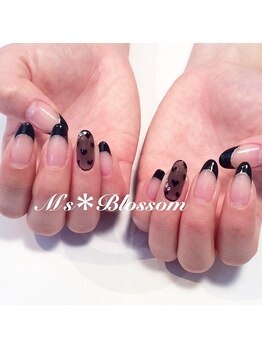 ネイルサロンアンドスクールエムズブロッサム(Nailsalon & school M's Blossom)/自爪フレンチ＋アート２本＋ラメ