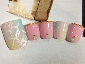 ネイルサロン リリオ(Nail Salon Ririo)/パステルカラー×お花フット