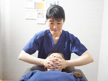 ア ニュームーン 京都烏丸店(a New Moon)/小顔矯正