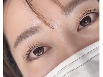 ペルラ(Perla)/1人1人目の形に合わせたデザイン