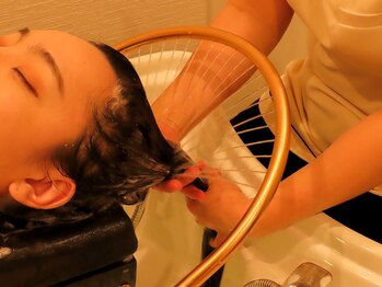 モア(More)/美容エイジングアロマヘッドスパ