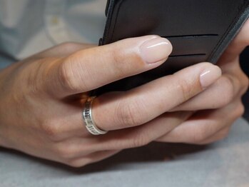 ヴィプラス(VIPLUZ)の写真/メンズネイルといえばVIPLUZ♪年末年始に向けて手元のケアを!手元のケアからクリアジェルネイルで清潔感UP!