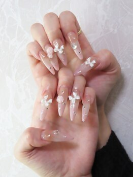 ハク(HAKU)の写真/折れ爪・ちび爪・亀裂の悩みはプロにお任せ!一本一本丁寧に補修&デザインする長さ出しで指先まで美しく♪