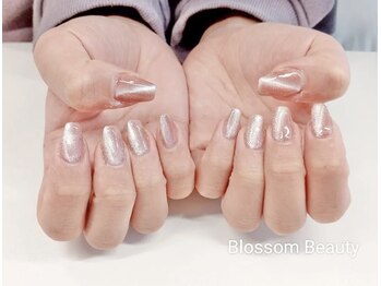 ブロッサムビューティー(Blossom Beauty)/学割でお得にマグネットネイル♪