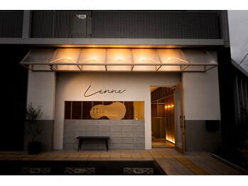 コガオ レンネ(Lenne)/非日常空間で癒しを提供します