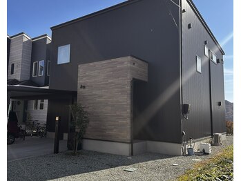 デフィ(Defi)/サロン外観