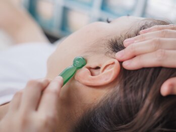 リラクゼーションアンドビューティー コウ(Kou)/【耳ツボマッサージ】