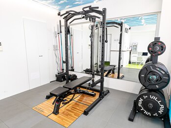 オンザライン(ON THE LINE)/明るい雰囲気で気分UP！