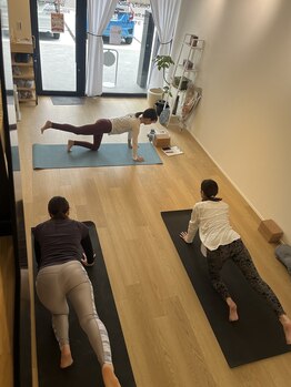 リボーン アオヤマ(Re-born aoyama)/レッスン風景