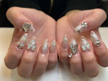 リサ(Risa)/チップ長出し10本つけ放題