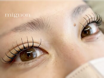 アイルーム ミニョン(eyeroom mignon)の写真/長さ7ミリから15ミリをご用意!
質感にもこだわった自然に盛れる上品エクステ♪