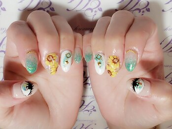 ハーモニー(Harmony)/ひまわり&お目めネイル