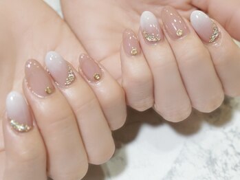 ルシェルアイの写真/自爪の表面を削らないジェルを使用！自爪を傷めずにジェルを楽しむ事が出来る【美爪育成専門サロン】