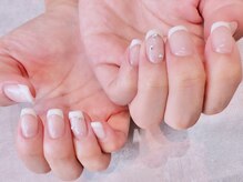 ネイルスタンド(NAIL STAND)/