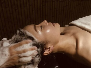 眠れる癒しの森 八王子店の写真/"本格ヘッドスパ"で疲れを解消♪、さらには凝り固まった頭皮・髪に栄養を与えます☆お疲れの頭をスッキリ♪