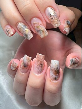 ネイルサロンオーパス(OPUS)の写真/圧巻のデザイン力で貴女だけの特別な指先に☆華やか系~個性派まで幅広いデザインで理想のネイルを叶えます!