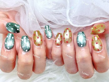 ラメール(La mer)/可愛いドットネイル