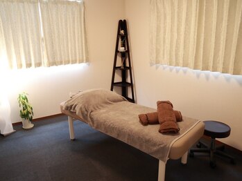 モてモて/ベッド