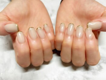 先端に細いラメ