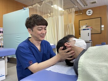 健笑堂整骨院 鶴崎院の写真/数あるアプローチの中からあなたにあった施術をご提案！筋肉と骨盤の歪み両方の改善で日常生活をもっと楽に