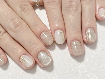 アンベリール(embellir)/大人上品ネイル