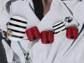 159.大人女性のフットネイル