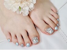 モアレ/キラキラフットネイル