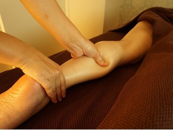 隠れ家リラクゼーションサロン コアニアニ(koaniani)の写真/溜まった"むくみ・老廃物"をスッキリ排出促進♪【人気NO.1★癒しの深層アロマリンパマッサージ】