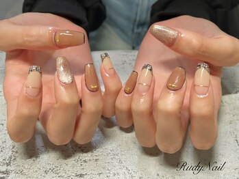 ルディーネイル(Rudy Nail)/グレージュ×マグネット