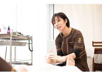 東京巻き爪センター 本院 麻布十番/施術風景[巻き爪/東京/麻布十番]