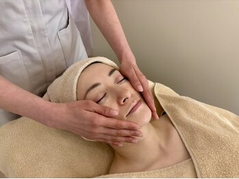 シーボンビューティーオアシス 銀座店(C’BON Beauty Oasis)の写真/3種から肌悩みに合わせてセレクトケア【初回限定30%OFF！9240円】すべての肌悩みにアプローチ☆C'oresケア!