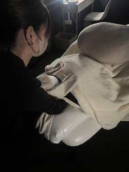 スヤ(SUYA)/施術の流れ 7.背中