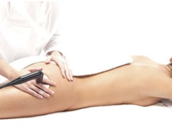 術後インディバ専門サロン 新宿/インディバボディ/腰/背中