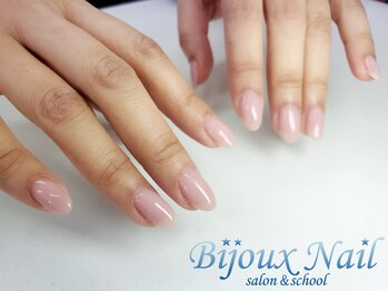 ビジュー ネイル(Bijoux)/ ジェルネイル