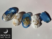 ムーンズ(Moon's)/