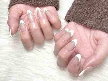 ヒールネイル(heal nail)/greigeグラデ×白french