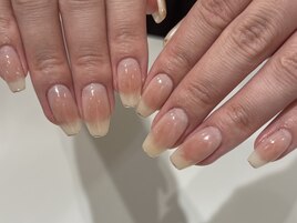 桃チークネイル　ニュアンス